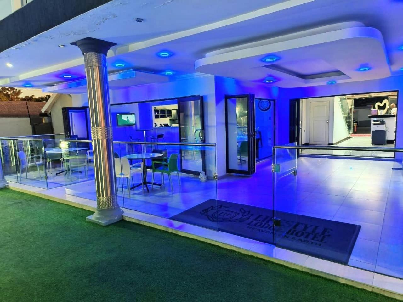 Lifestyle Lodge Hotel Vereeniging Ngoại thất bức ảnh